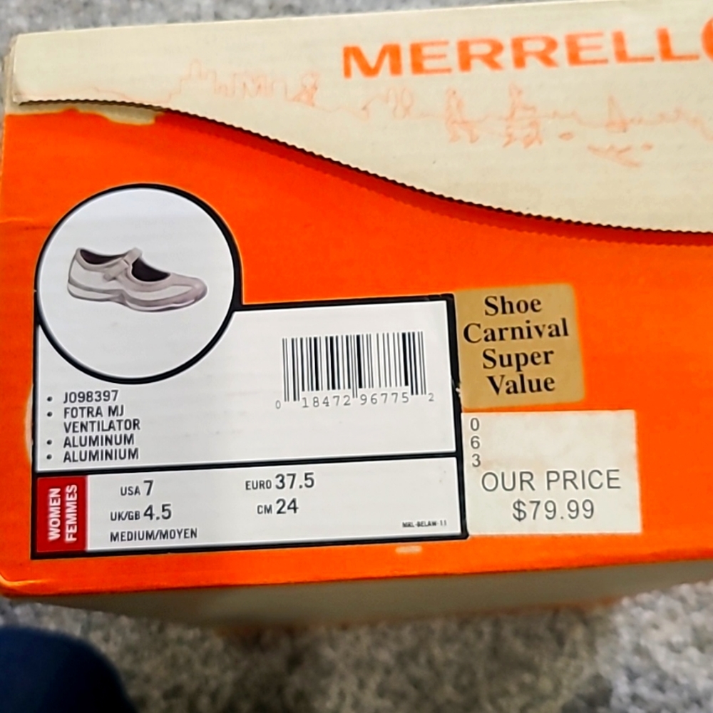 Merrell size 7 NWT
